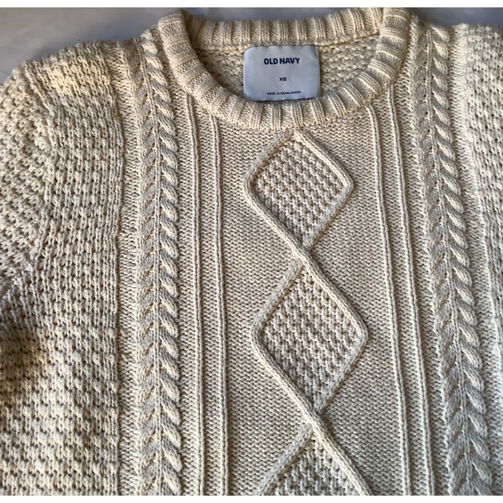 OLD NAVY off white cable knit sweater men’s size XS
